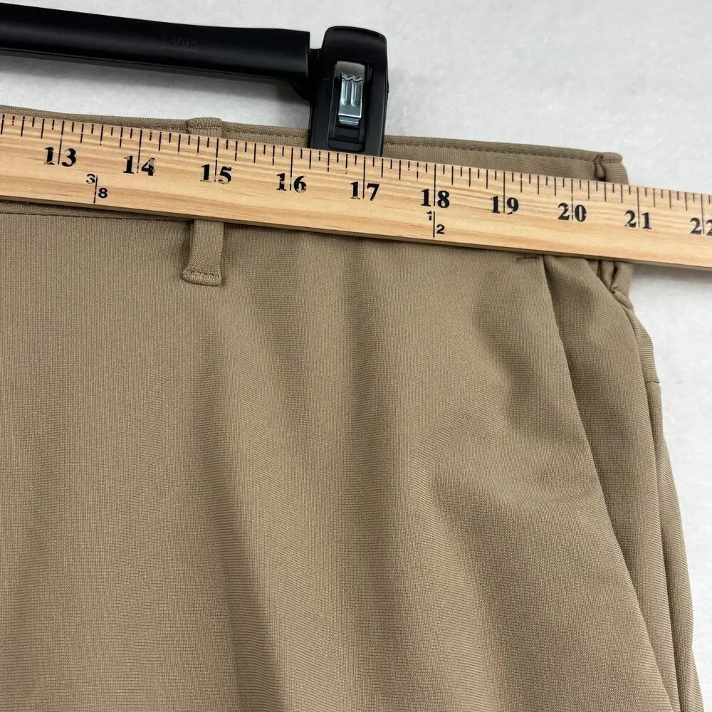 Lands'‎ End Shorts Men's Size 42 Tan Performance Stretch Flat Front Golf Casual